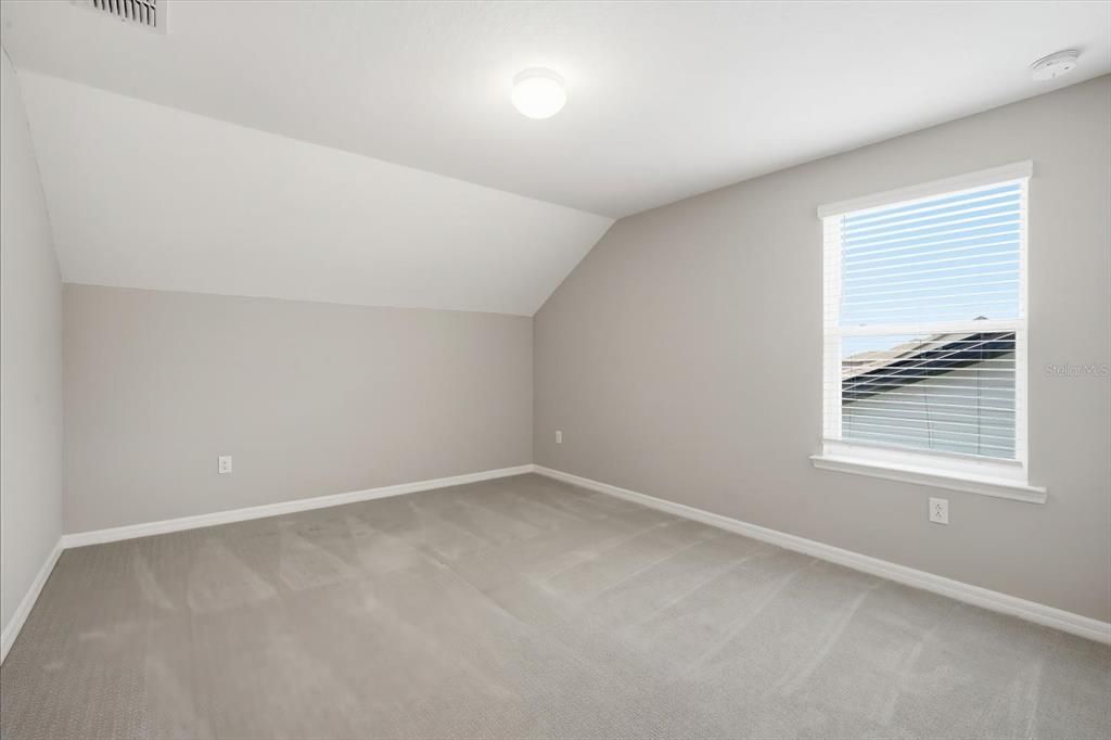 For Sale: $650,000 (4 beds, 3 baths, 2736 Square Feet)