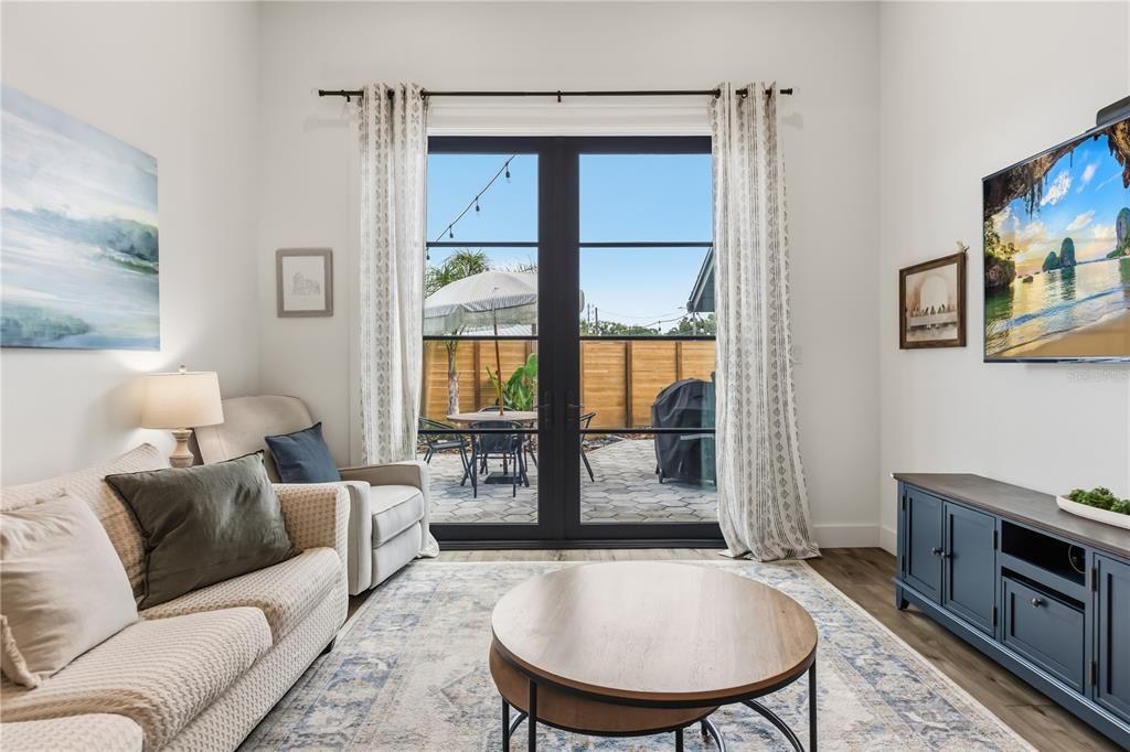 Activo con contrato: $520,000 (4 camas, 2 baños, 1892 Pies cuadrados)