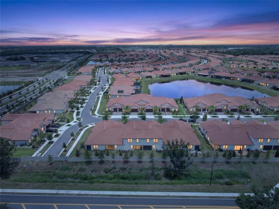 En Venta: $299,900 (2 camas, 2 baños, 1737 Pies cuadrados)