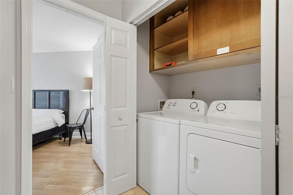 For Sale: $385,000 (2 beds, 2 baths, 1140 Square Feet)