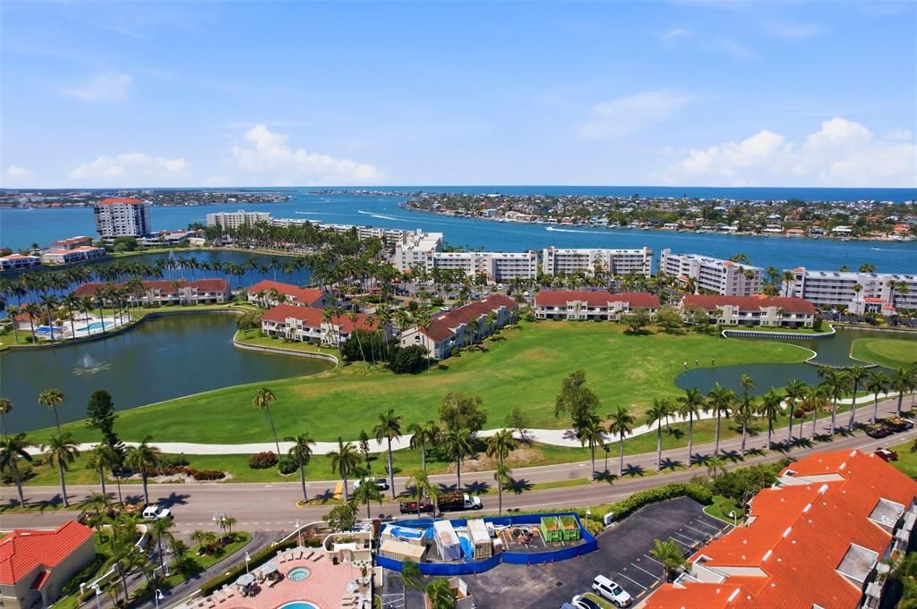For Sale: $385,000 (2 beds, 2 baths, 1140 Square Feet)