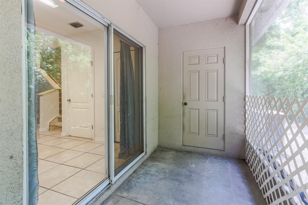 For Sale: $270,000 (3 beds, 2 baths, 1337 Square Feet)