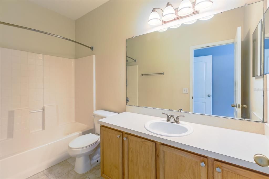 For Sale: $270,000 (3 beds, 2 baths, 1337 Square Feet)