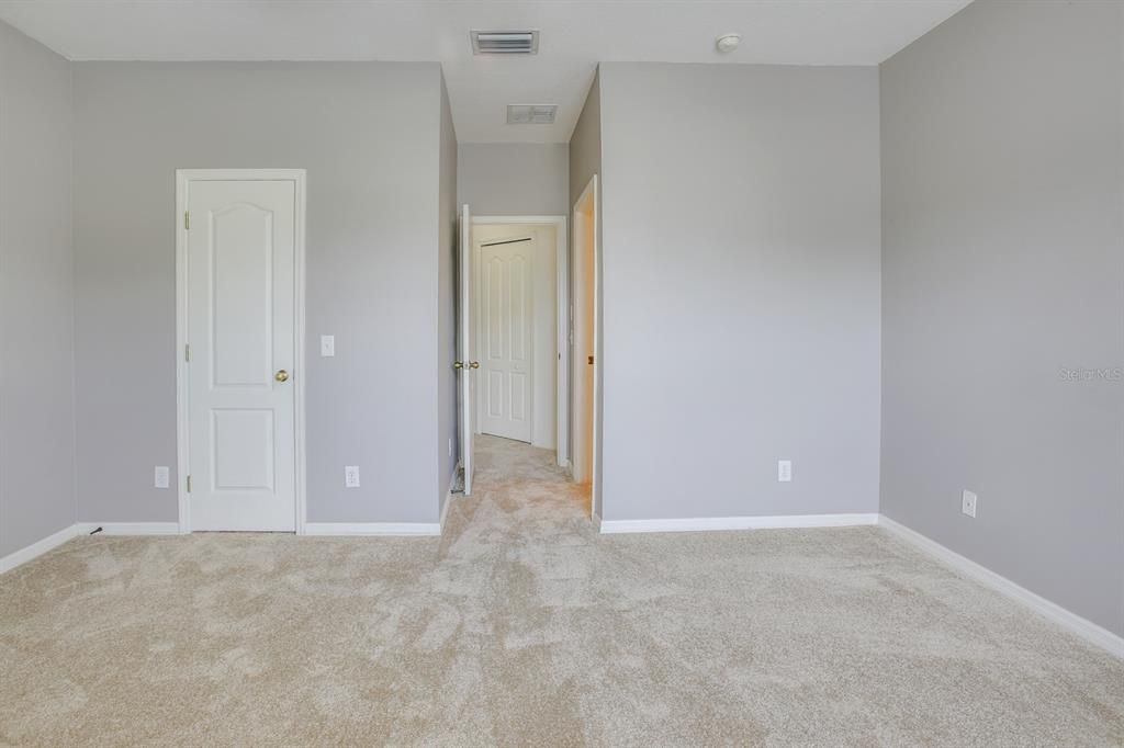 For Sale: $270,000 (3 beds, 2 baths, 1337 Square Feet)