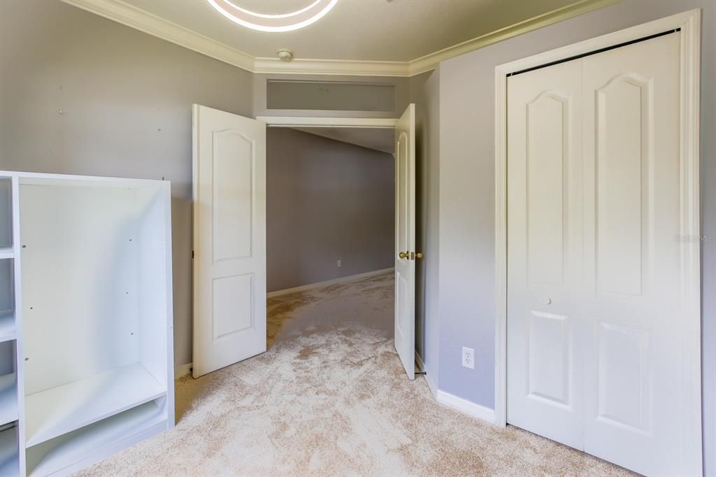 For Sale: $270,000 (3 beds, 2 baths, 1337 Square Feet)