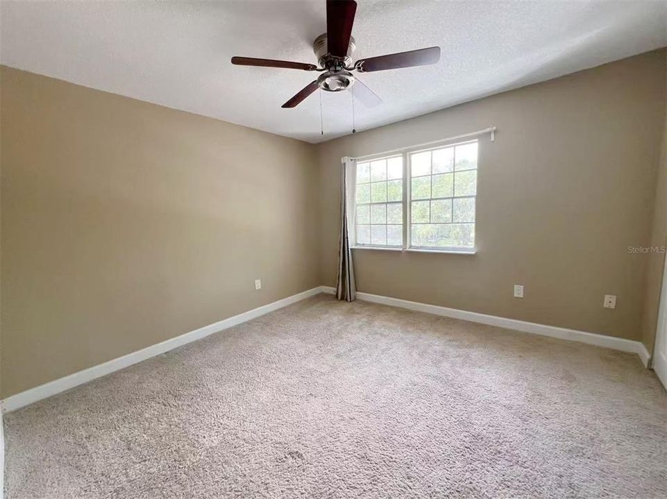 For Sale: $159,500 (2 beds, 2 baths, 1098 Square Feet)