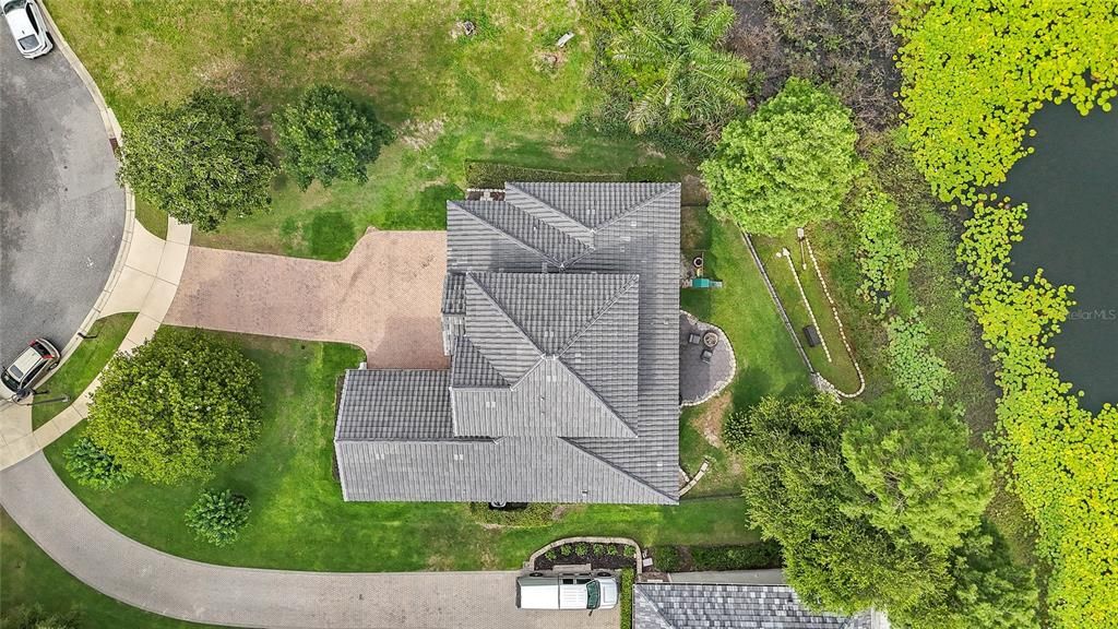 For Sale: $839,000 (5 beds, 4 baths, 4114 Square Feet)