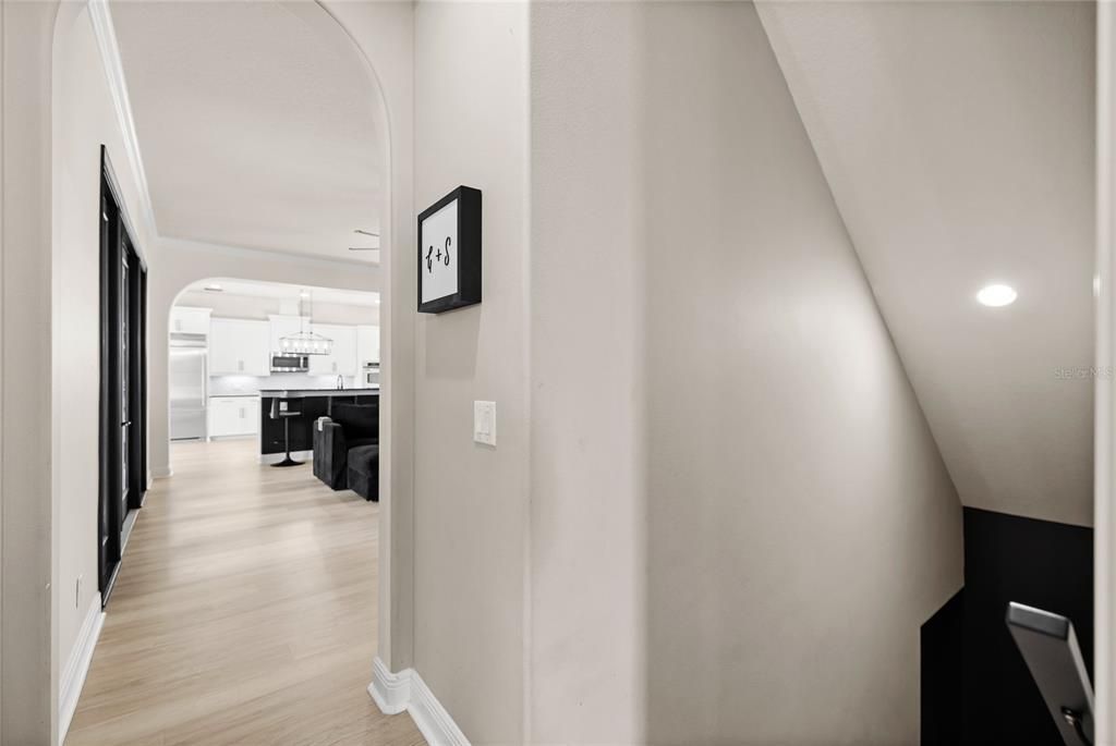 For Sale: $839,000 (5 beds, 4 baths, 4114 Square Feet)