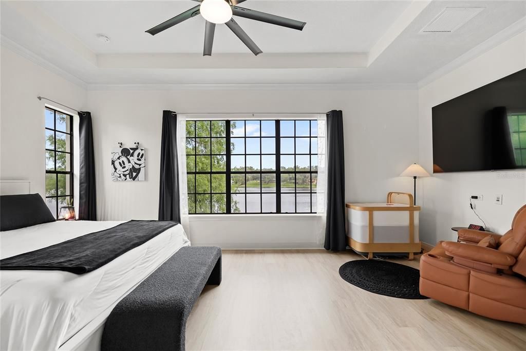 For Sale: $839,000 (5 beds, 4 baths, 4114 Square Feet)