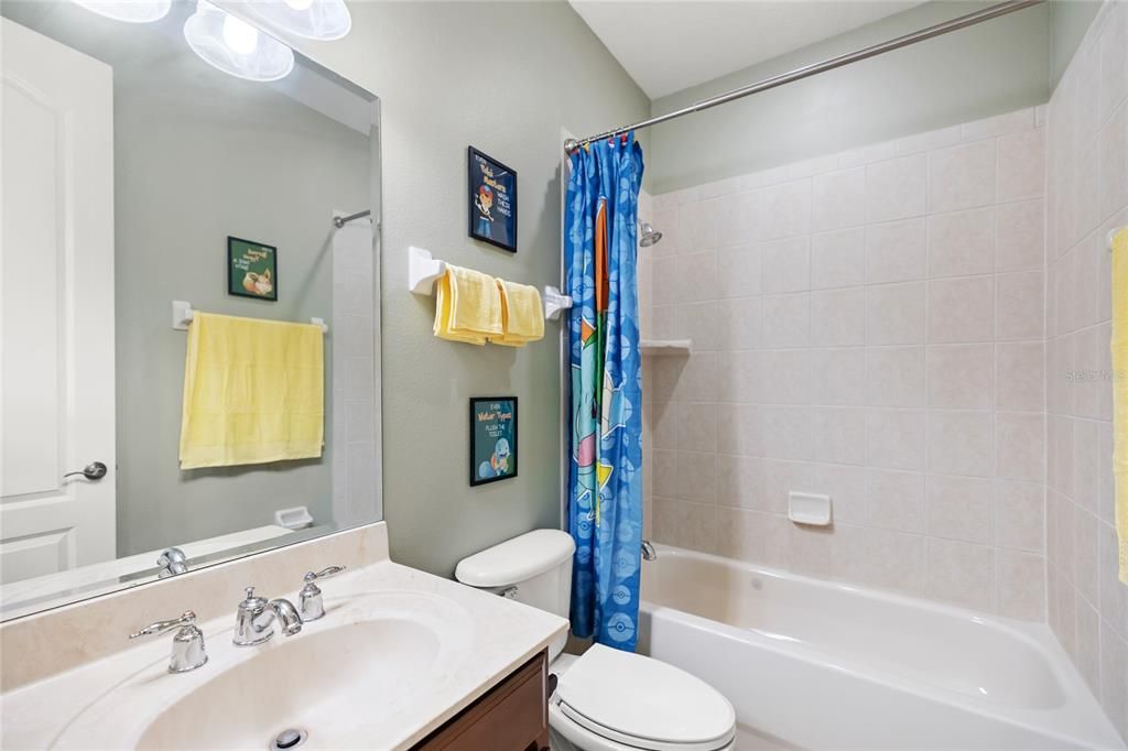 For Sale: $839,000 (5 beds, 4 baths, 4114 Square Feet)