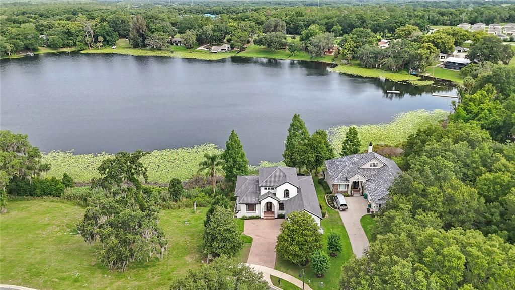 For Sale: $839,000 (5 beds, 4 baths, 4114 Square Feet)