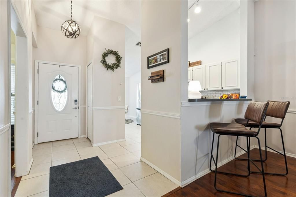 Active With Contract: $410,000 (3 beds, 2 baths, 1341 Square Feet)