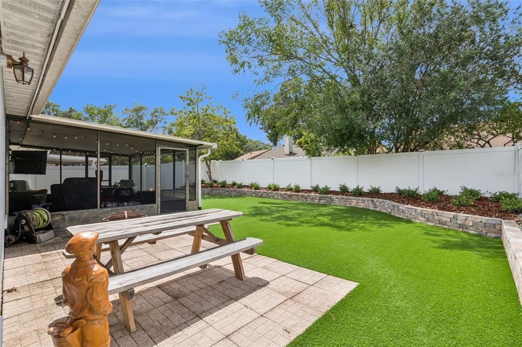 Active With Contract: $410,000 (3 beds, 2 baths, 1341 Square Feet)