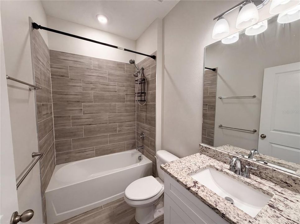 For Sale: $285,000 (4 beds, 2 baths, 1682 Square Feet)