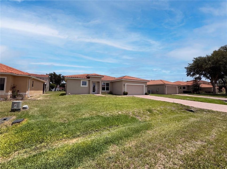 For Sale: $285,000 (4 beds, 2 baths, 1682 Square Feet)