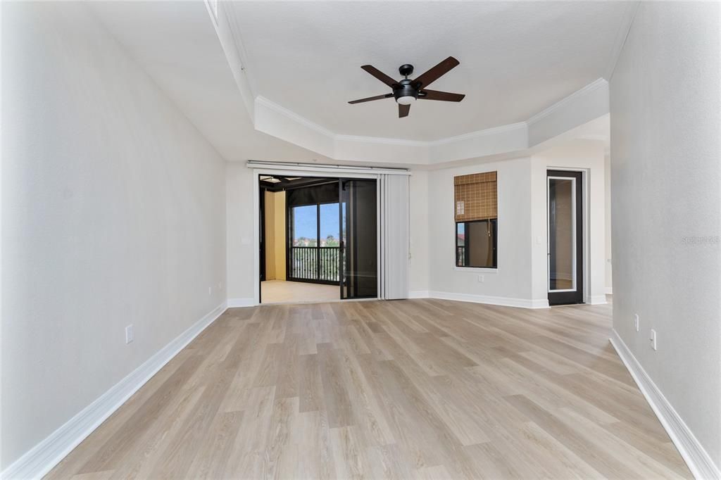 For Rent: $1,950 (3 beds, 2 baths, 1915 Square Feet)