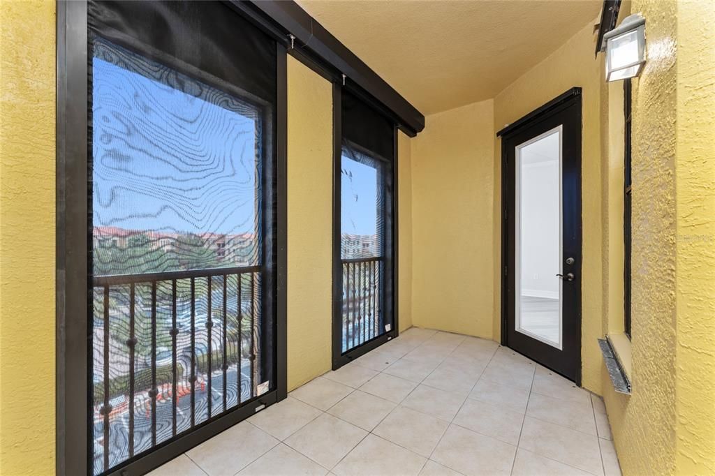 For Rent: $1,950 (3 beds, 2 baths, 1915 Square Feet)