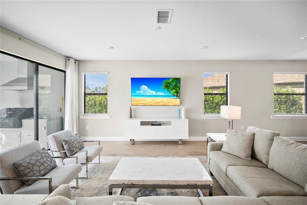 For Sale: $940,000 (4 beds, 4 baths, 3553 Square Feet)