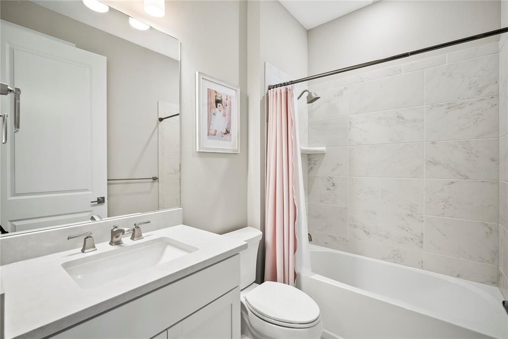 For Sale: $940,000 (4 beds, 4 baths, 3553 Square Feet)