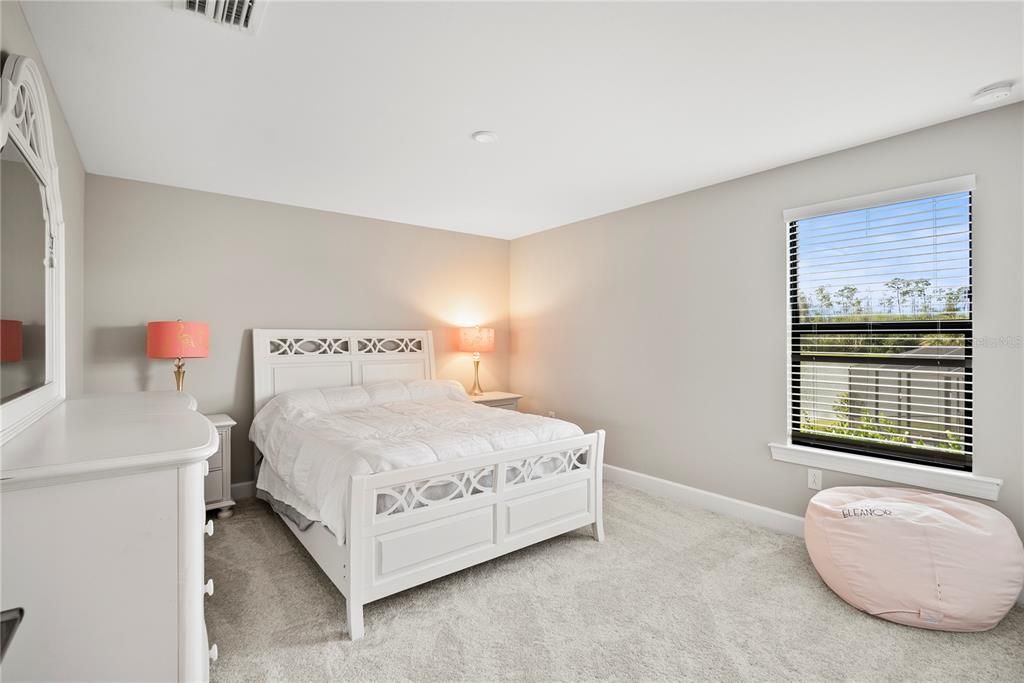 For Sale: $940,000 (4 beds, 4 baths, 3553 Square Feet)