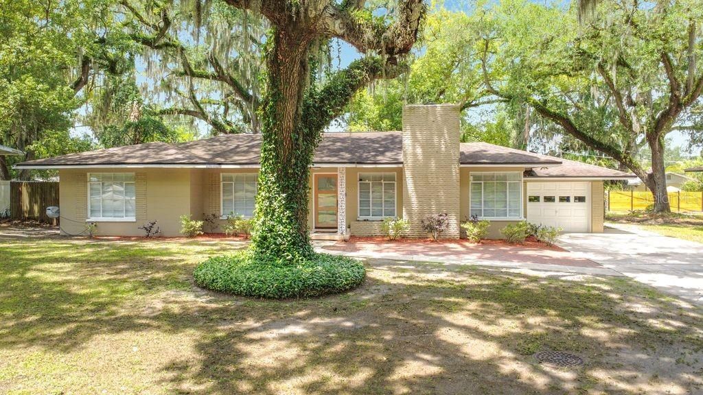 For Sale: $399,900 (3 beds, 1 baths, 1720 Square Feet)