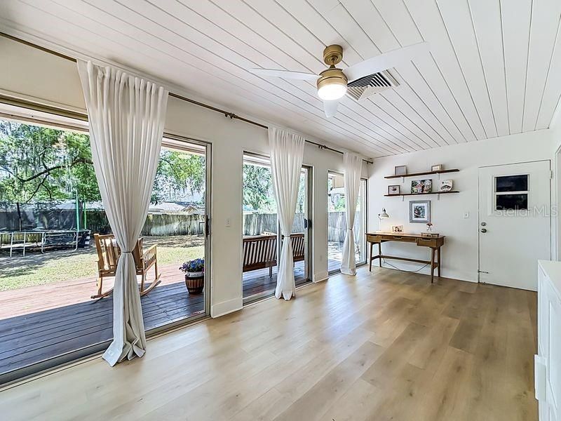 For Sale: $399,900 (3 beds, 1 baths, 1720 Square Feet)