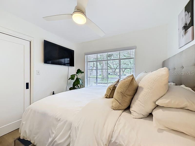 For Sale: $399,900 (3 beds, 1 baths, 1720 Square Feet)