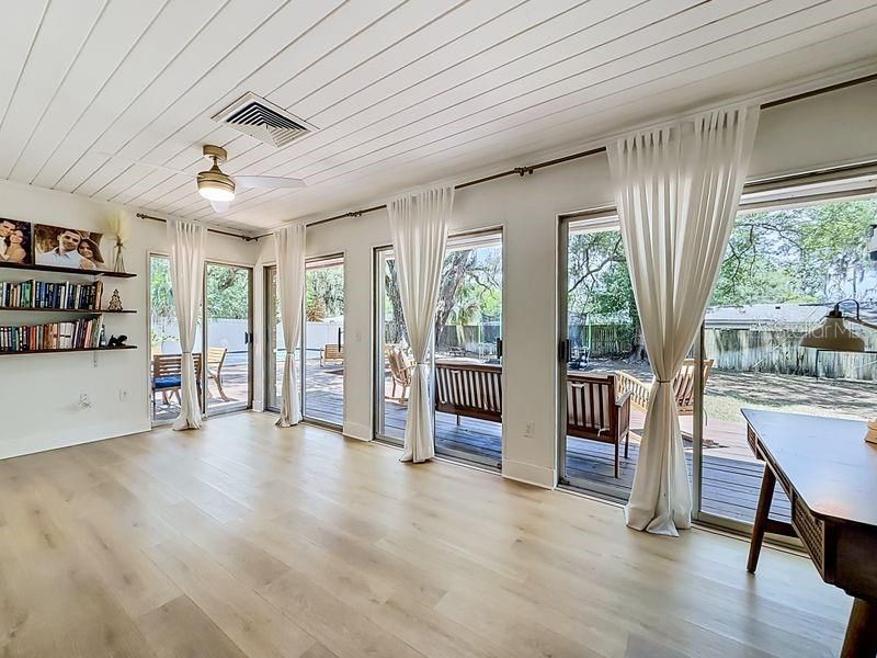 For Sale: $399,900 (3 beds, 1 baths, 1720 Square Feet)