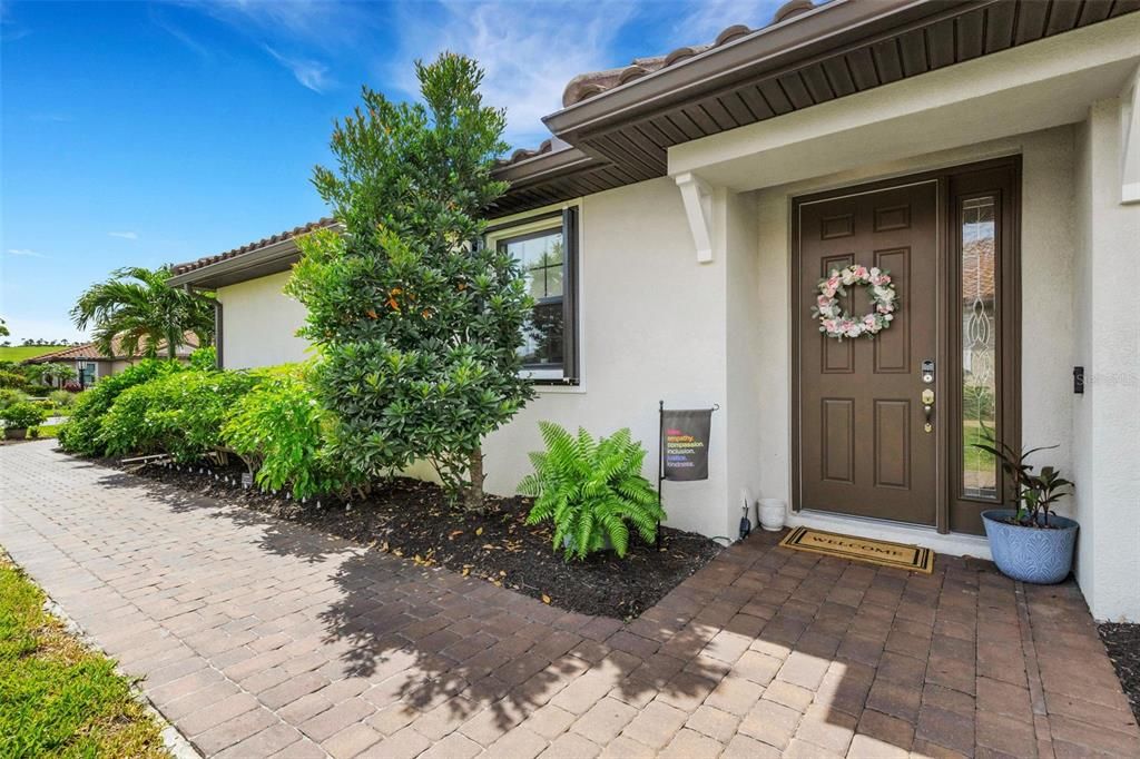 For Sale: $499,949 (2 beds, 2 baths, 1500 Square Feet)