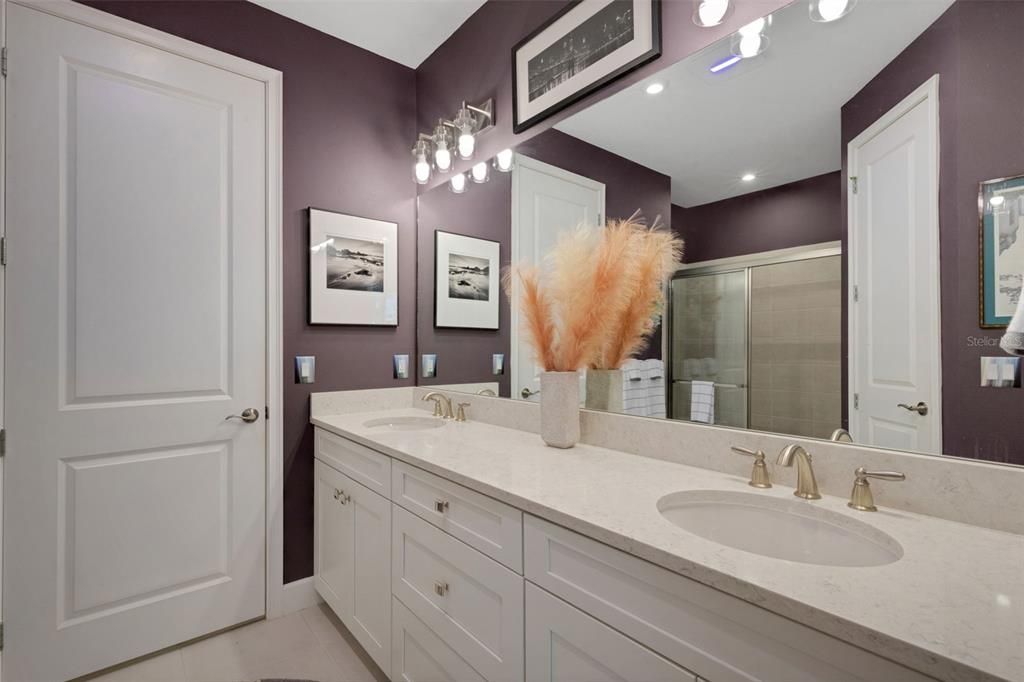 For Sale: $499,949 (2 beds, 2 baths, 1500 Square Feet)