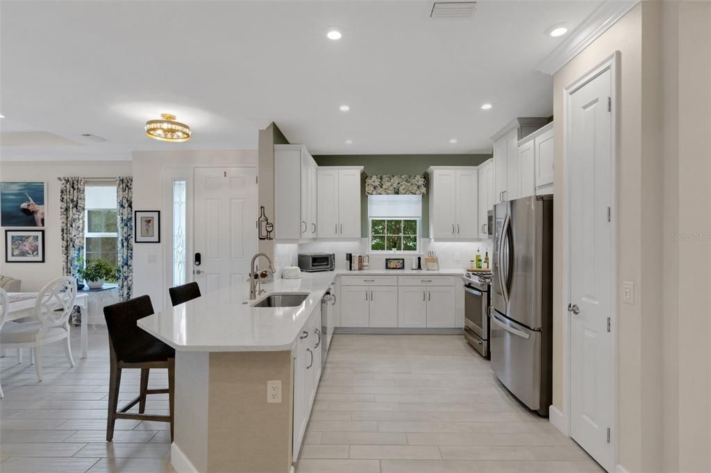 For Sale: $499,949 (2 beds, 2 baths, 1500 Square Feet)