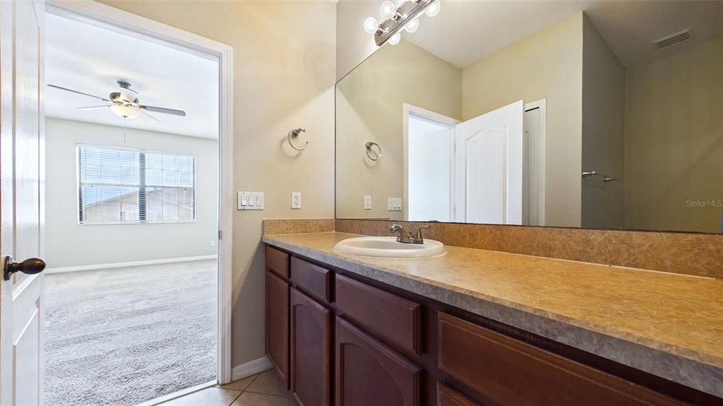 For Rent: $2,150 (3 beds, 2 baths, 1588 Square Feet)