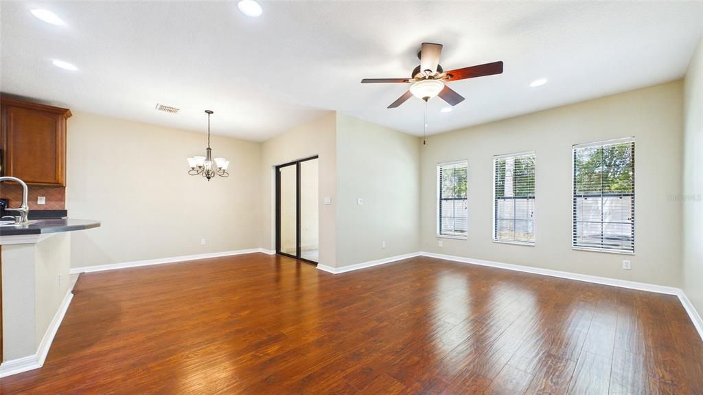 For Rent: $2,150 (3 beds, 2 baths, 1588 Square Feet)
