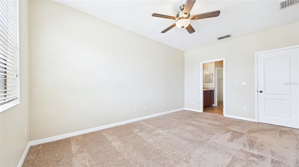 For Rent: $2,150 (3 beds, 2 baths, 1588 Square Feet)