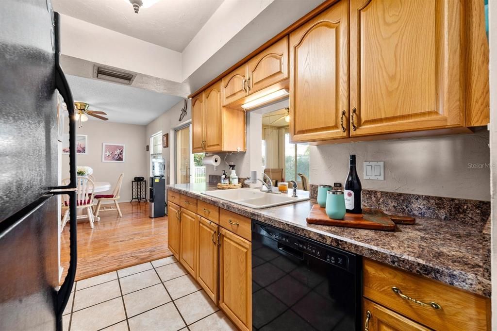 For Sale: $475,000 (3 beds, 2 baths, 1835 Square Feet)
