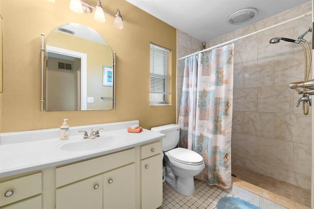 For Sale: $475,000 (3 beds, 2 baths, 1835 Square Feet)