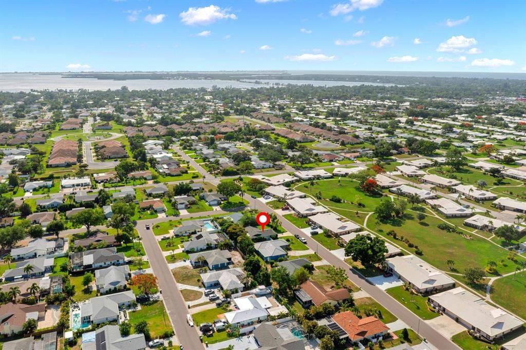 For Sale: $475,000 (3 beds, 2 baths, 1835 Square Feet)
