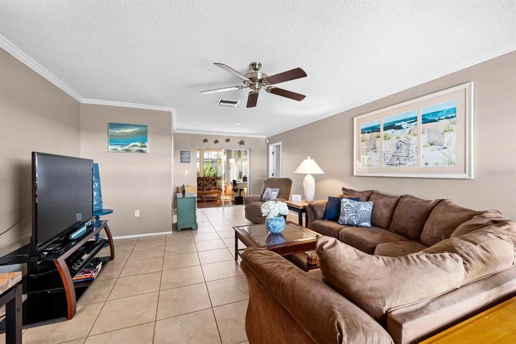 For Sale: $475,000 (3 beds, 2 baths, 1835 Square Feet)