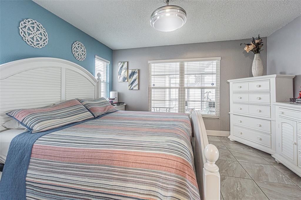 For Sale: $415,000 (3 beds, 2 baths, 1330 Square Feet)