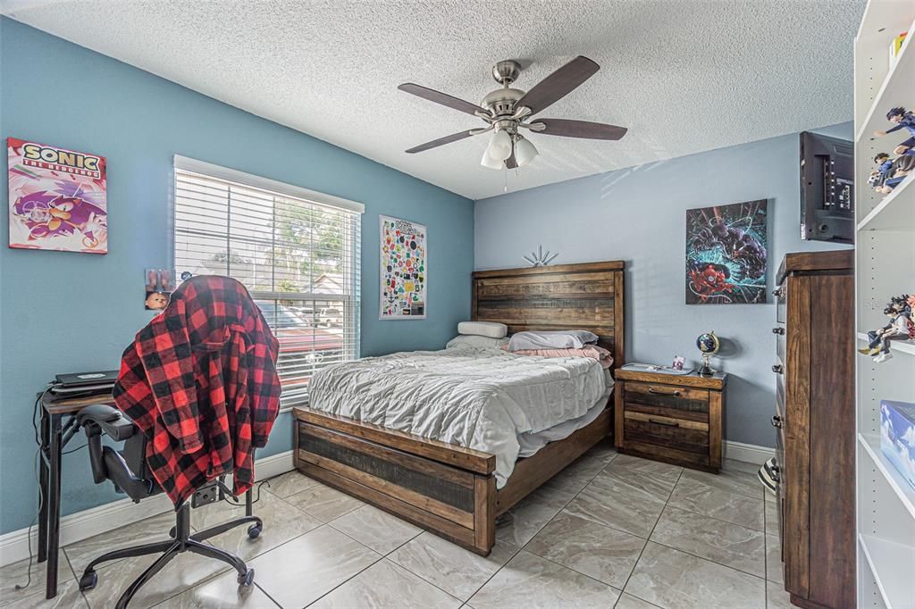 For Sale: $415,000 (3 beds, 2 baths, 1330 Square Feet)