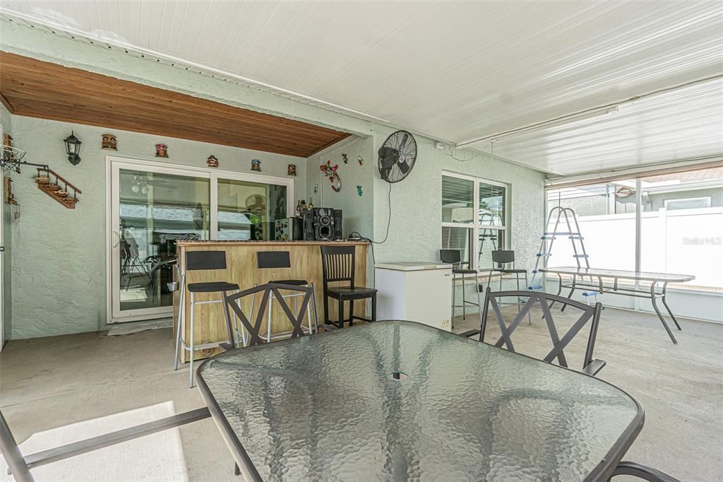 For Sale: $415,000 (3 beds, 2 baths, 1330 Square Feet)