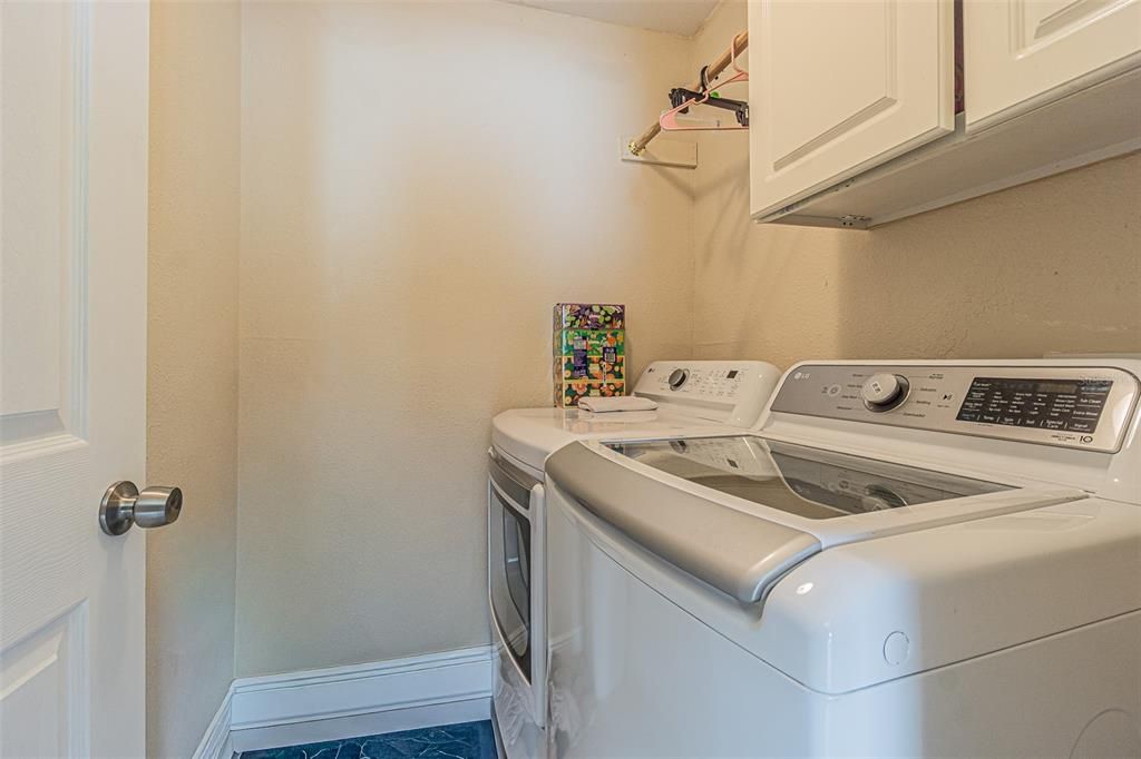 For Sale: $415,000 (3 beds, 2 baths, 1330 Square Feet)