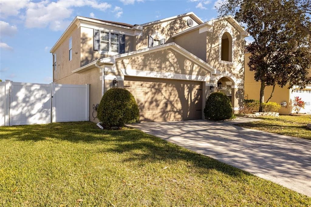 For Sale: $414,990 (3 beds, 2 baths, 2560 Square Feet)