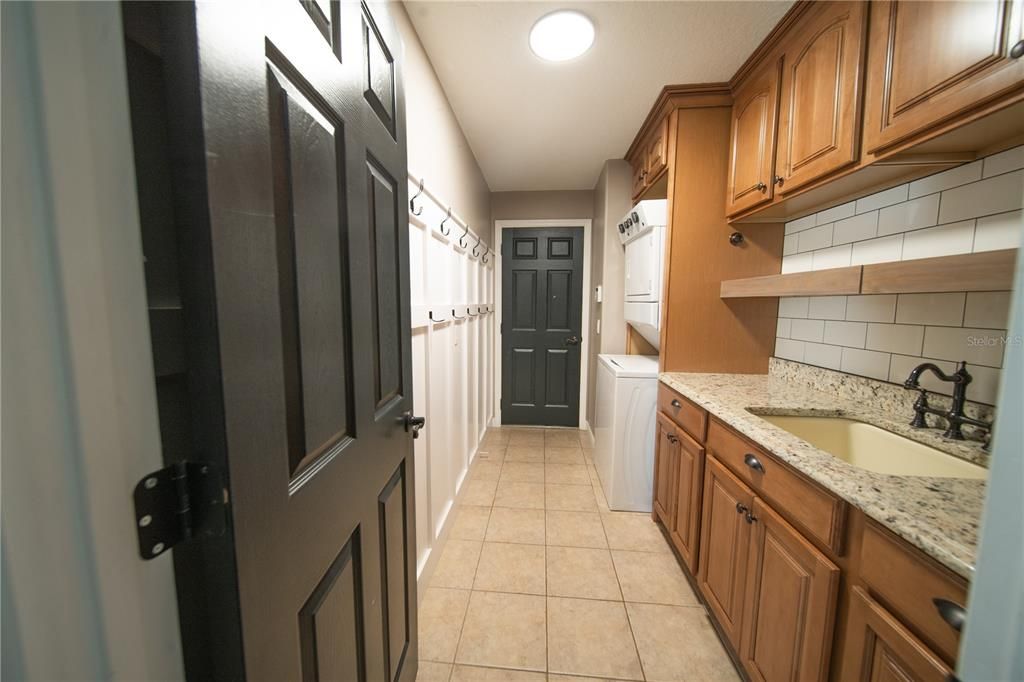 For Sale: $414,990 (3 beds, 2 baths, 2560 Square Feet)