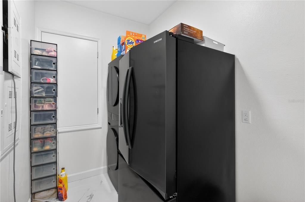 En Venta: $587,000 (4 camas, 3 baños, 2485 Pies cuadrados)