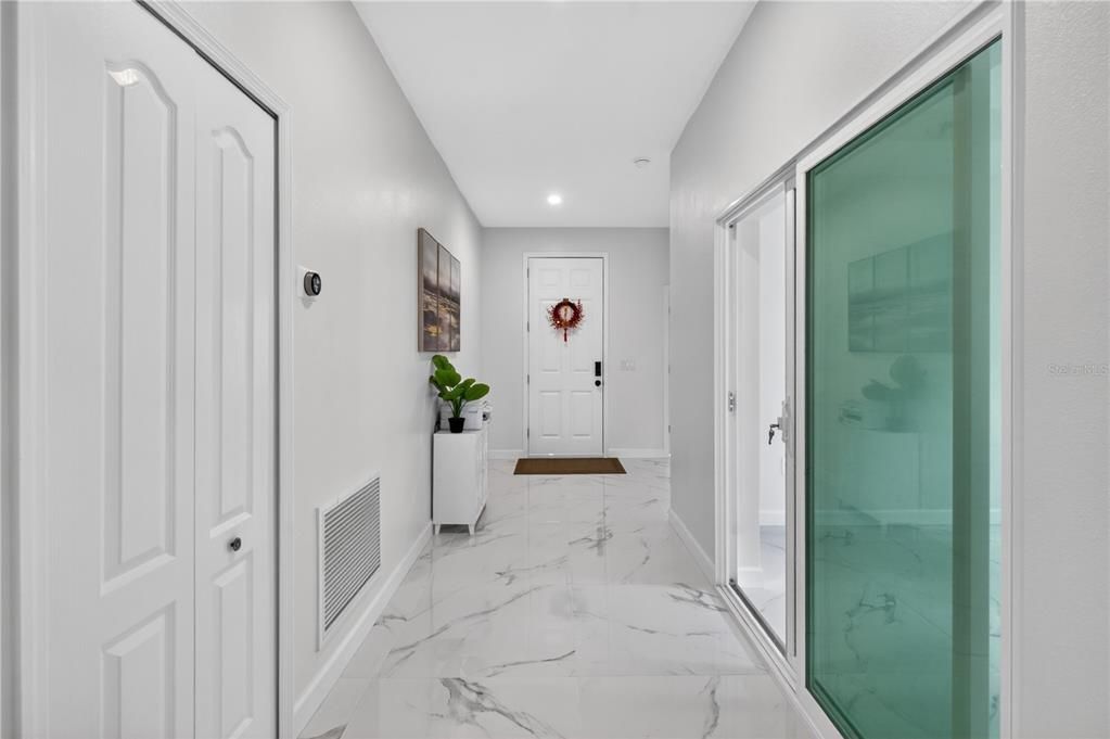 En Venta: $587,000 (4 camas, 3 baños, 2485 Pies cuadrados)
