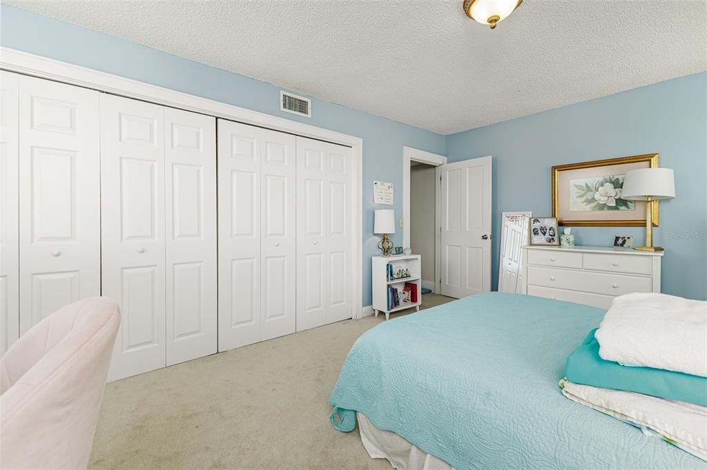For Sale: $1,400,000 (4 beds, 4 baths, 3776 Square Feet)
