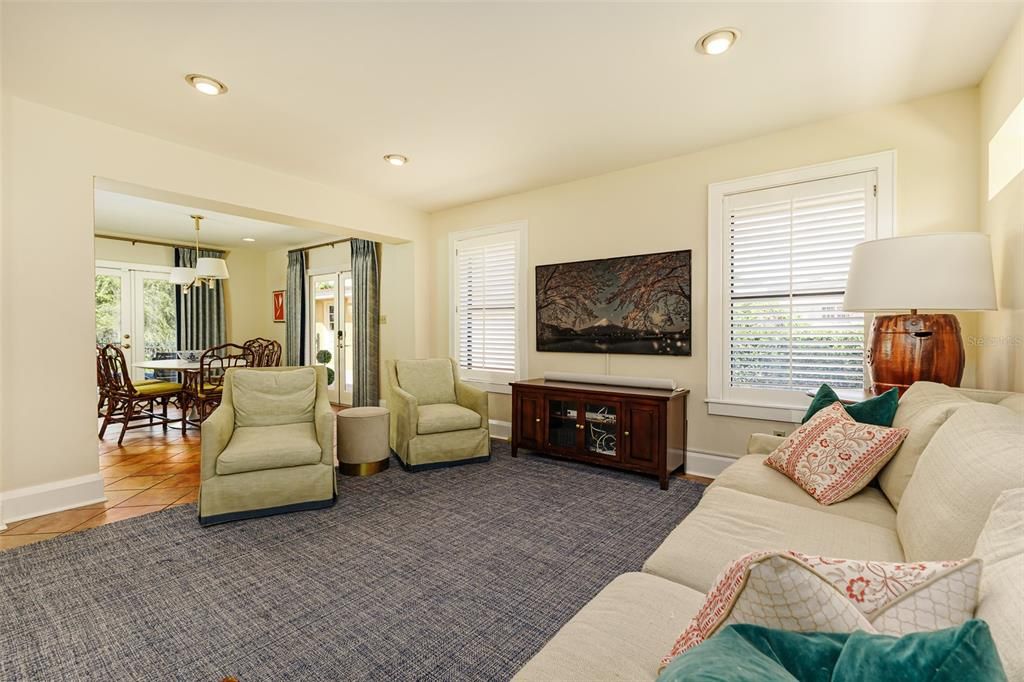 For Sale: $1,400,000 (4 beds, 4 baths, 3776 Square Feet)