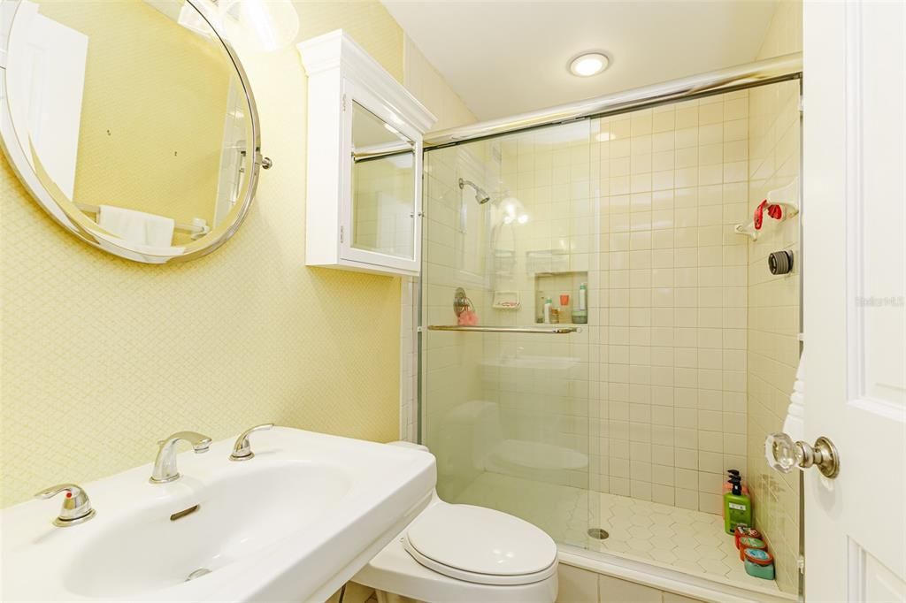 For Sale: $1,400,000 (4 beds, 4 baths, 3776 Square Feet)