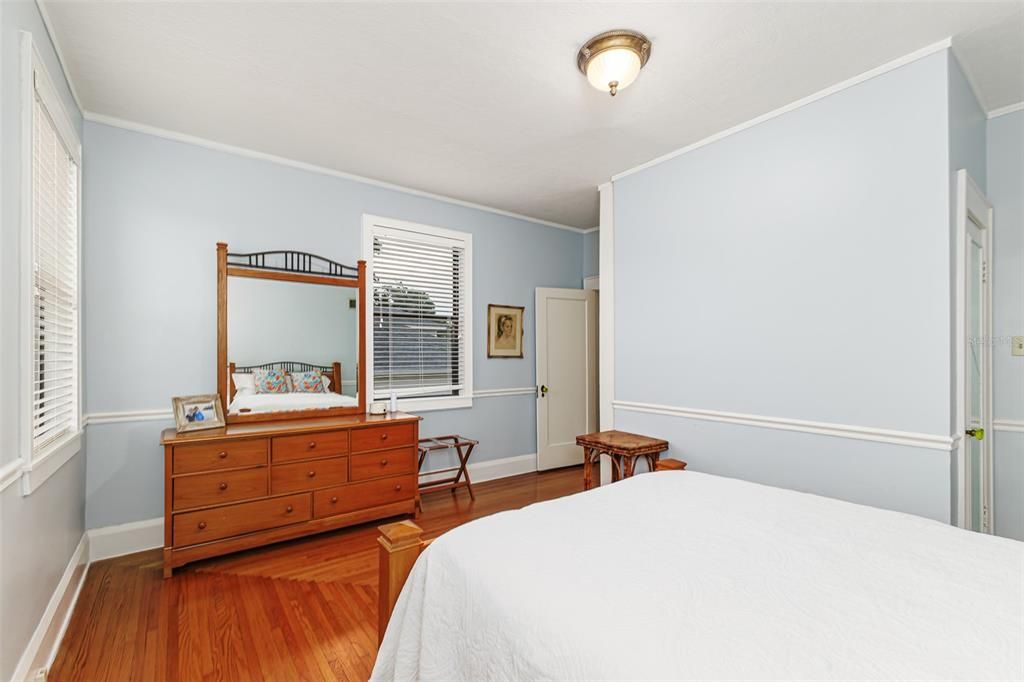 For Sale: $1,400,000 (4 beds, 4 baths, 3776 Square Feet)